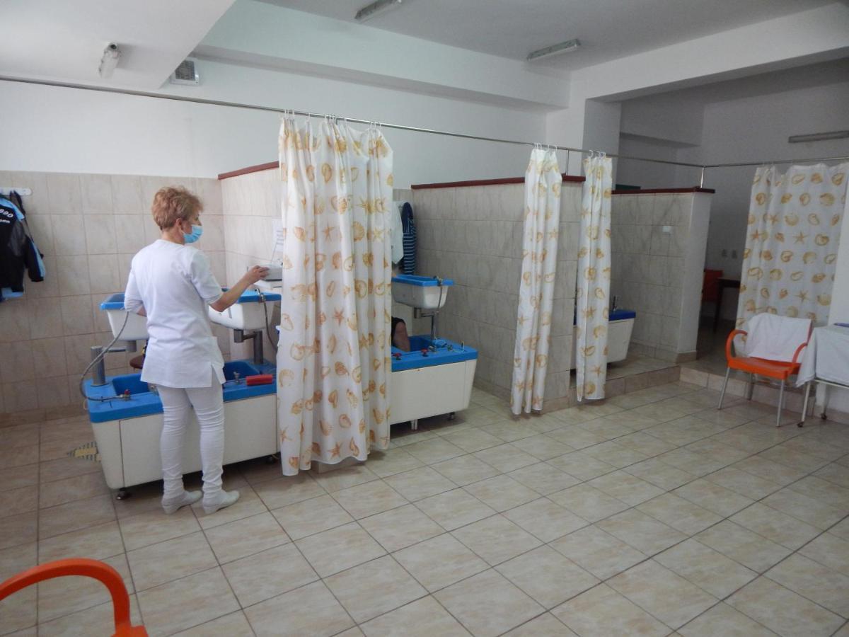 Hotel Traian Caciulata Călimăneşti Buitenkant foto