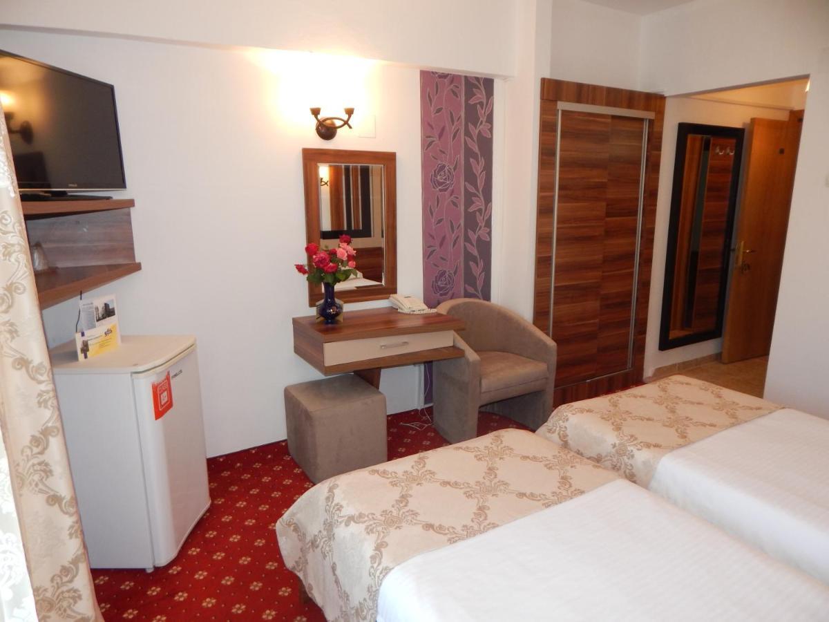 Hotel Traian Caciulata Călimăneşti Buitenkant foto