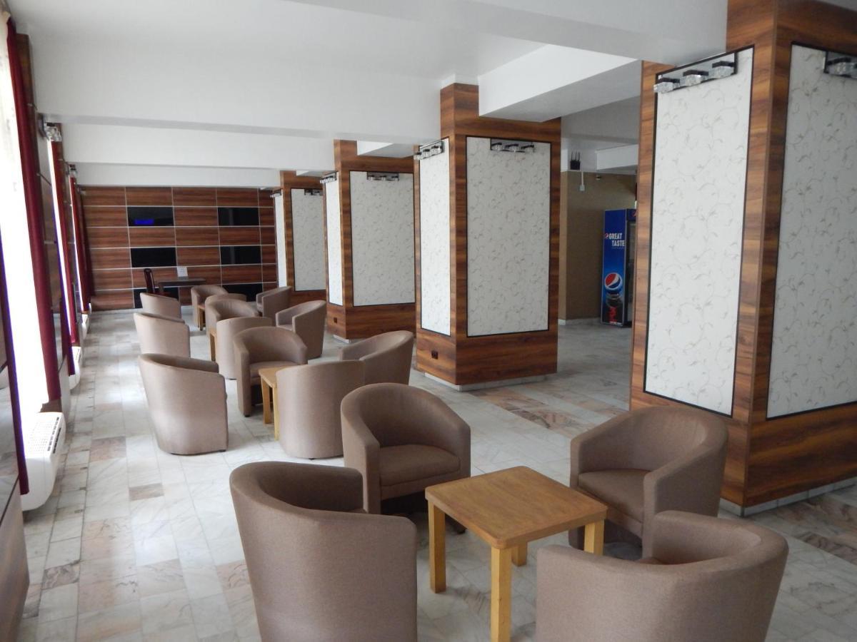Hotel Traian Caciulata Călimăneşti Buitenkant foto