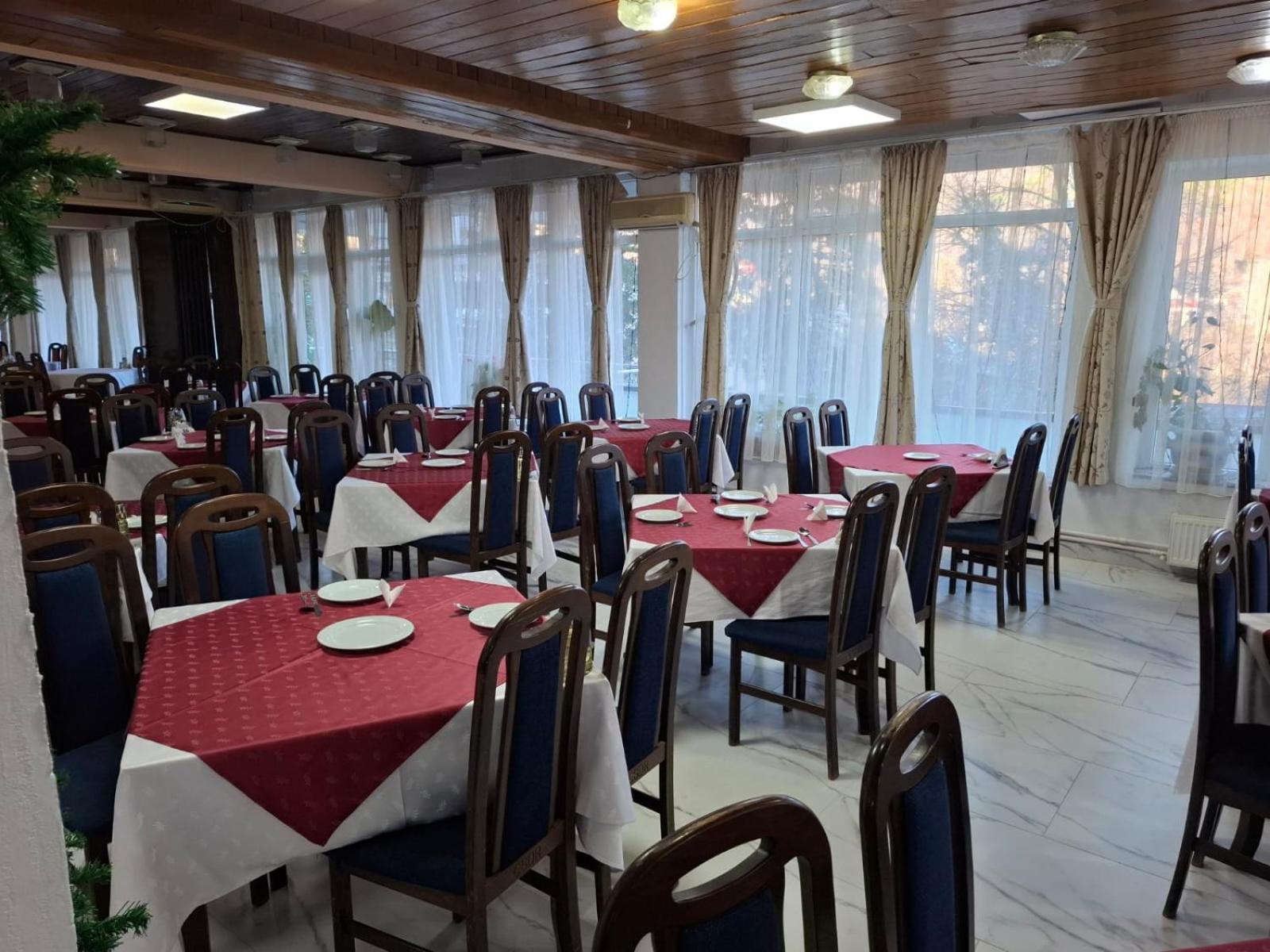 Hotel Traian Caciulata Călimăneşti Buitenkant foto